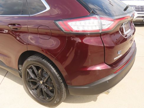 Used 2018 Ford Edge SEL w/ Equipment Group 201A FWD image 16