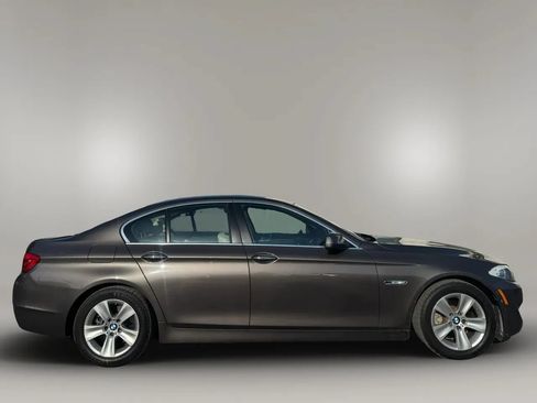 Used 2013 BMW 528i Sedan RWD image 4