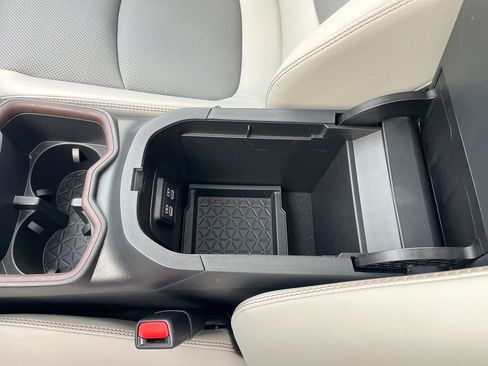 Used 2024 Toyota RAV4 Limited image 26