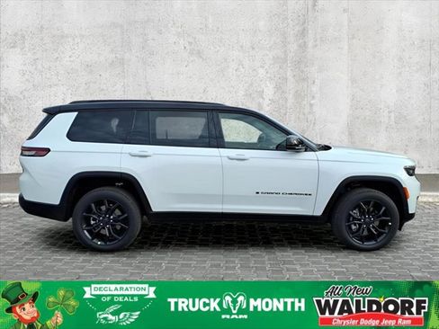 New 2025 Jeep Grand Cherokee Limited image 2