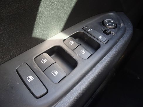 New 2026 Hyundai Venue SEL image 18