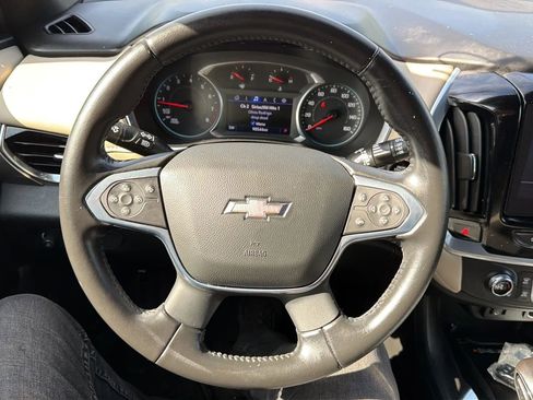 Used 2022 Chevrolet Traverse LT AWD/4WD image 10