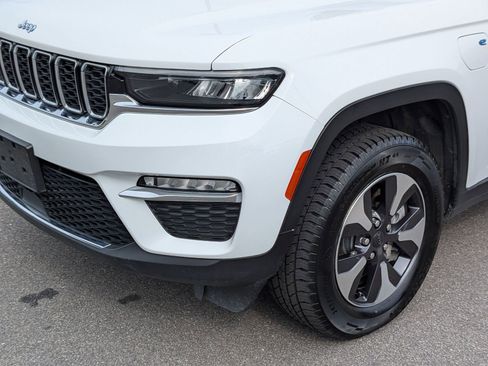 Used 2024 Jeep Grand Cherokee Limited 4xe AWD/4WD image 9