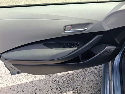 Used 2021 Toyota Corolla LE image 13