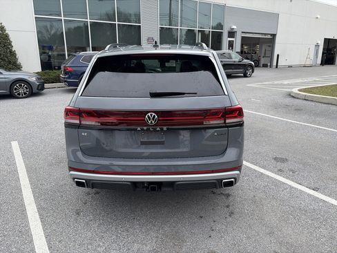 New 2026 Volkswagen Atlas Peak Edition AWD/4WD image 5