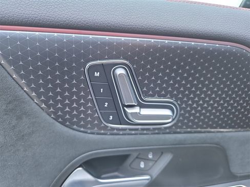 Certified 2025 Mercedes-Benz GLA 250 image 11