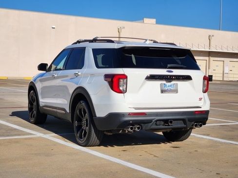 Used 2022 Ford Explorer ST w/ Equipment Group 401A image 7