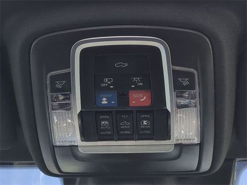 Certified 2022 RAM 3500 Laramie image 24