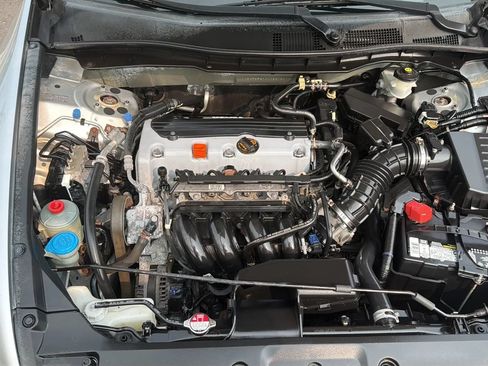 Used 2012 Honda Accord LX image 27