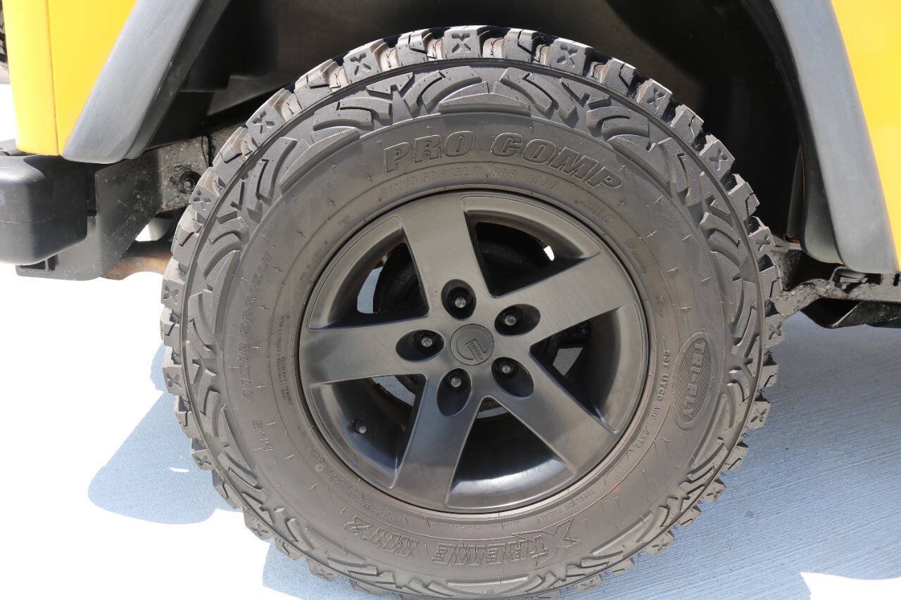 Used 2004 Jeep Wrangler X w/ Convenience Group AWD/4WD image 89