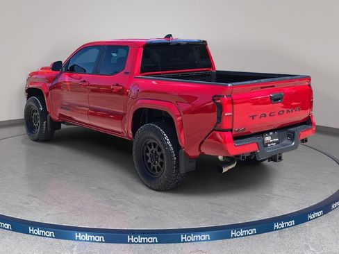Used 2025 Toyota Tacoma SR5 AWD/4WD image 8