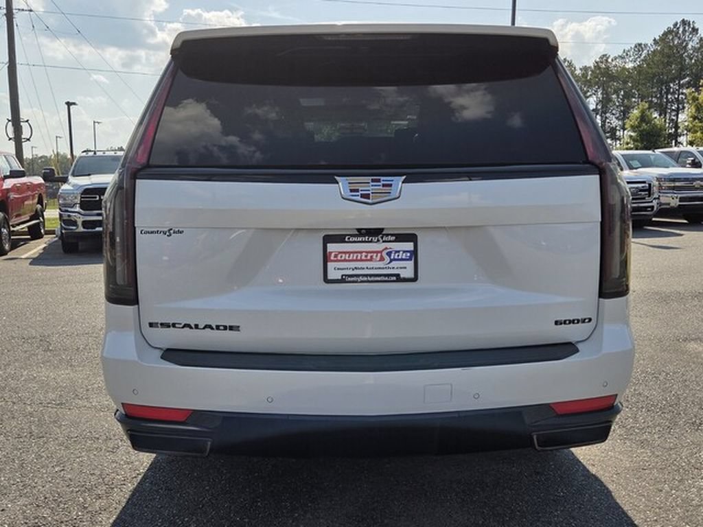 Used 2022 Cadillac Escalade ESV Sport Platinum RWD image 10
