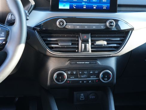 Used 2024 Ford Escape Active image 25