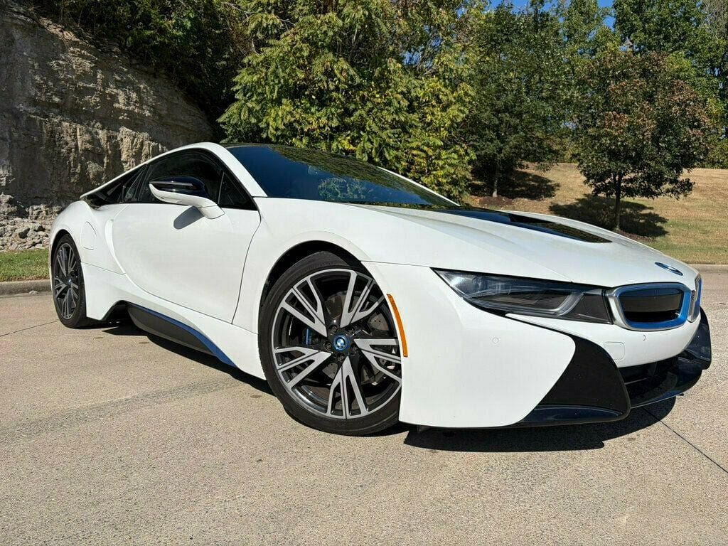 Used 2015 BMW i8 AWD/4WD image 1