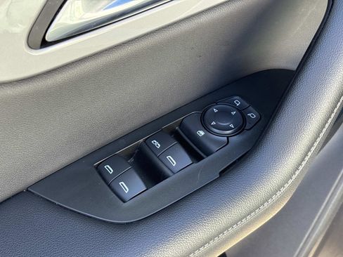 Used 2023 Chevrolet Blazer LT image 13