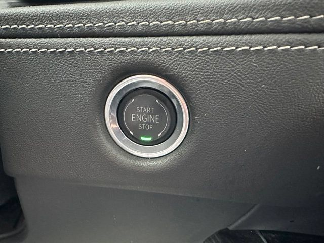 Used 2025 Cadillac Escalade Sport w/ Touring Package AWD/4WD image 41