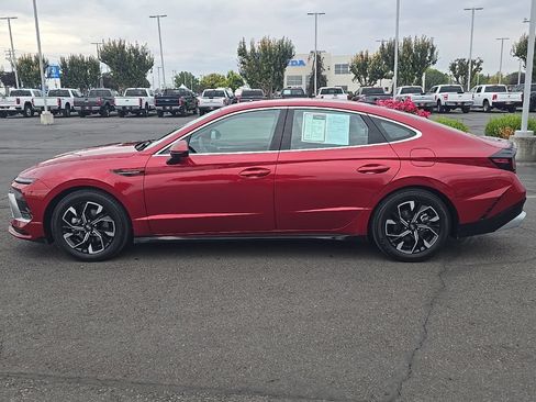 Used 2024 Hyundai Sonata SEL AWD/4WD image 6