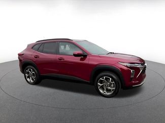 Used 2025 Chevrolet Trax LT video 2