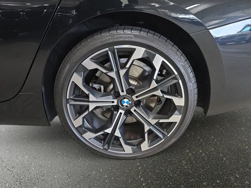 Used 2026 BMW 330i Sedan w/ Convenience Package RWD image 32