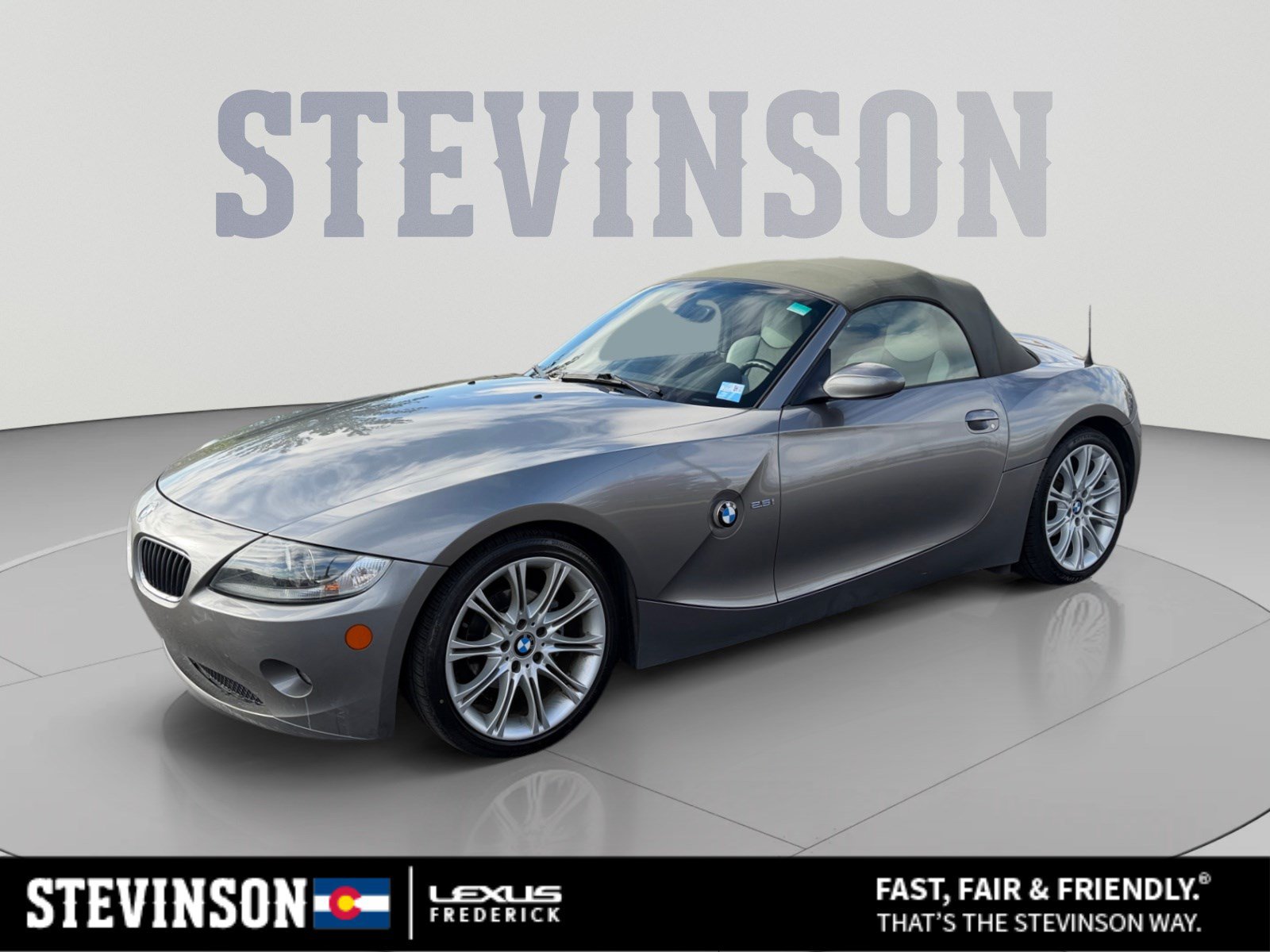 Used 2005 BMW Z4 2.5i RWD image 1