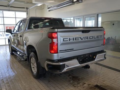 Used 2023 Chevrolet Silverado 1500 LT image 11