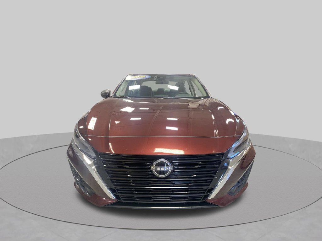 Used 2025 Nissan Altima 2.5 SV FWD image 39
