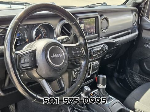 Used 2021 Jeep Gladiator Sport AWD/4WD image 9