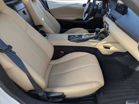 Used 2024 MAZDA MX-5 Miata RF Grand Touring image 19