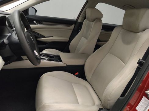 Used 2019 Honda Accord LX image 17