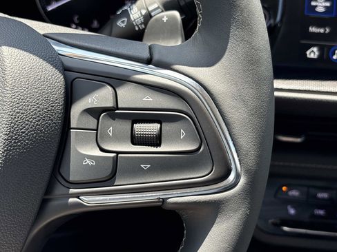 Used 2023 Buick Envision Essence w/ Sport Touring Package FWD image 20