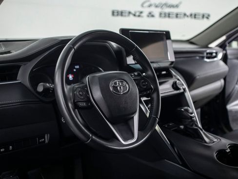 Used 2024 Toyota Venza LE image 20