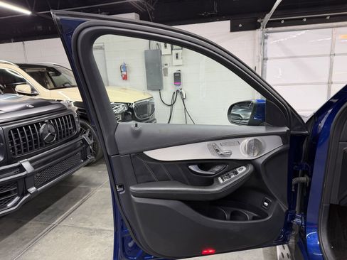 Used 2021 Mercedes-Benz GLC 63 AMG 4MATIC image 19