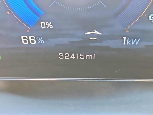 Used 2024 Chevrolet Equinox EV LT FWD image 16
