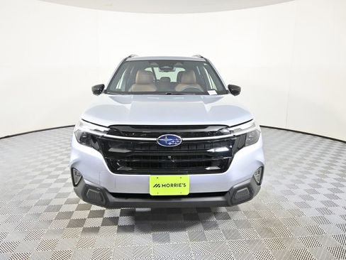 Used 2025 Subaru Forester Touring AWD/4WD image 10