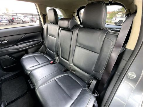Used 2019 Mitsubishi Outlander SEL image 21