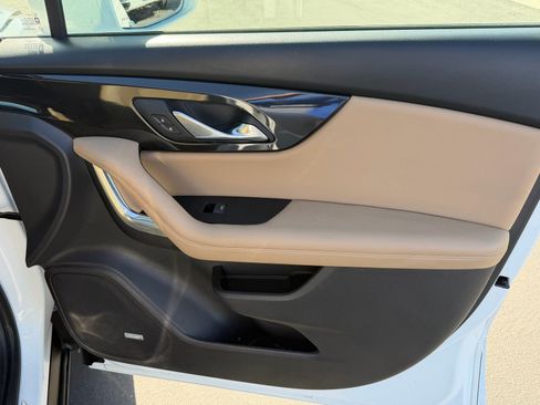 Used 2019 Chevrolet Blazer Premier w/ Sun and Wheels Package FWD image 20