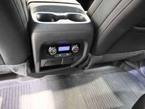 Used 2024 Chevrolet Traverse Z71 w/ LPO, Floor Liner Package image 25