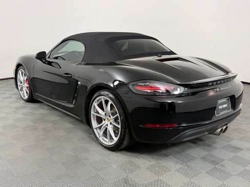Certified 2025 Porsche 718 Boxster S RWD image 3