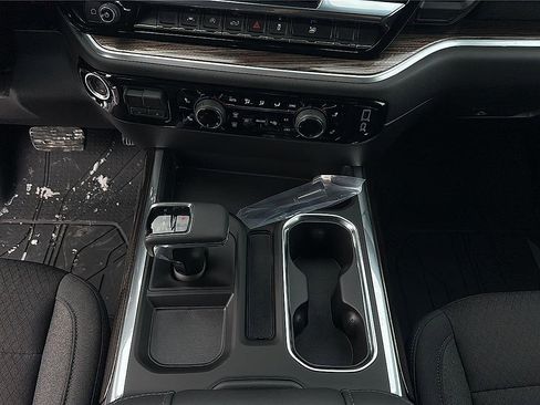New 2026 Chevrolet Silverado 1500 RST w/ Redline Edition AWD/4WD image 14