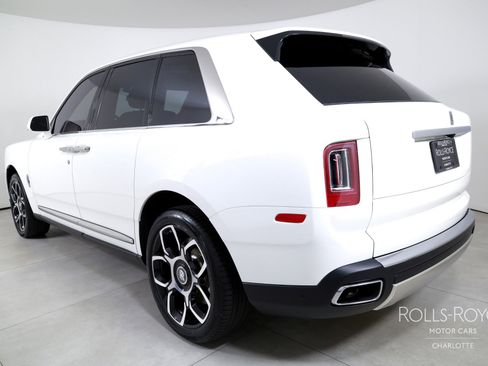 Used 2020 Rolls-Royce Cullinan image 8