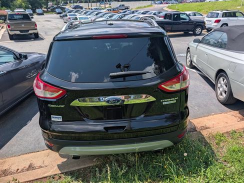 Used 2015 Ford Escape Titanium w/ Equipment Group 301A FWD image 3