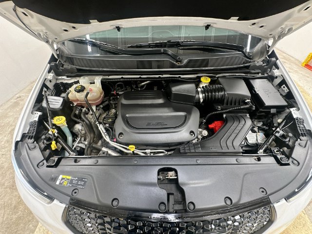 Used 2021 Chrysler Pacifica Touring w/ S Appearance Package FWD image 19