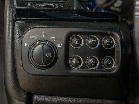 Used 2018 Maserati GranTurismo Sport RWD image 42