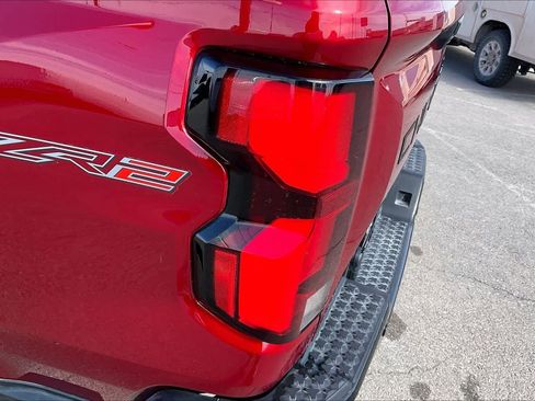 Used 2025 Chevrolet Colorado ZR2 w/ Technology Package image 27