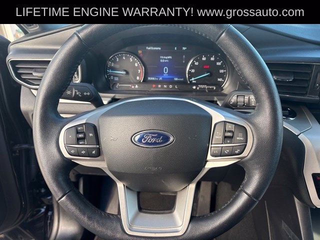 Used 2024 Ford Explorer XLT w/ Equipment Group 202A AWD/4WD image 18