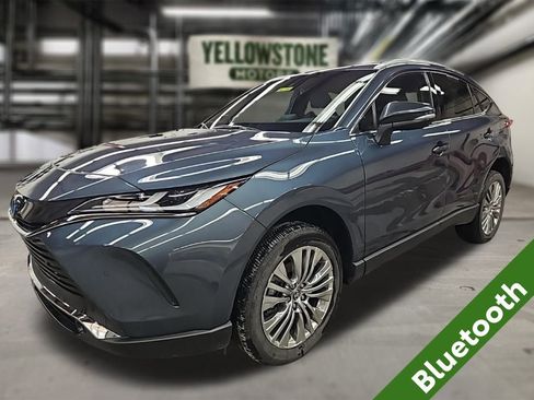 Used 2024 Toyota Venza XLE image 8