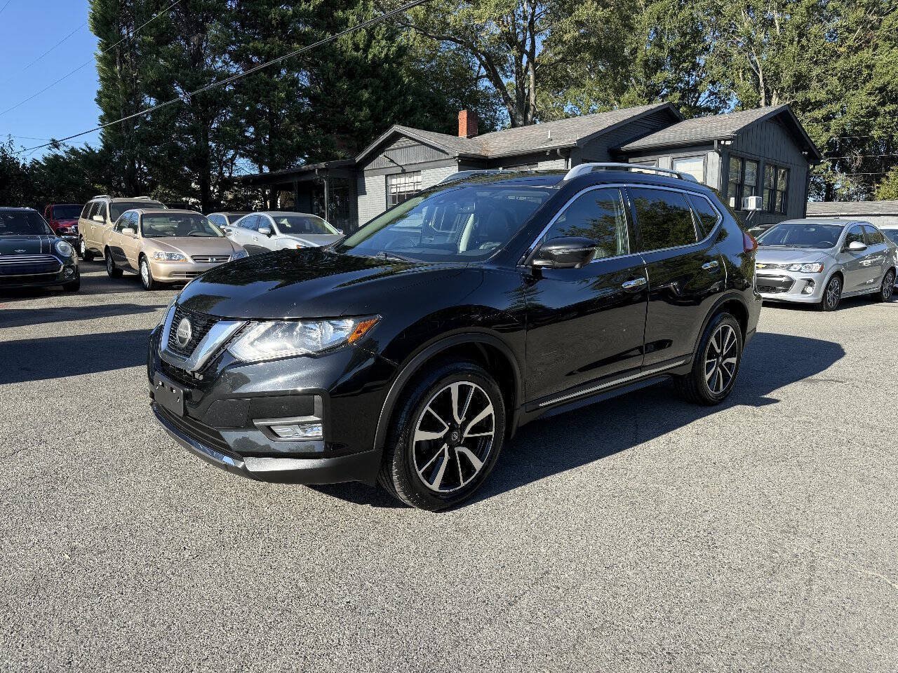 Used 2019 Nissan Rogue SL AWD/4WD image 2
