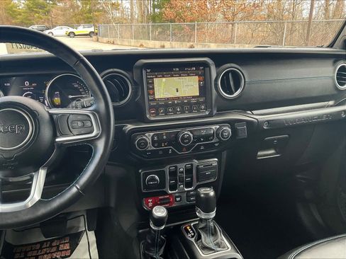 Used 2023 Jeep Wrangler Unlimited Rubicon 4xe w/ Steel Bumper Group image 18