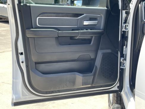 Used 2022 RAM 3500 Big Horn w/ Level A Equipment Group AWD/4WD image 13