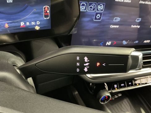 New 2026 Chevrolet Equinox EV LT image 30